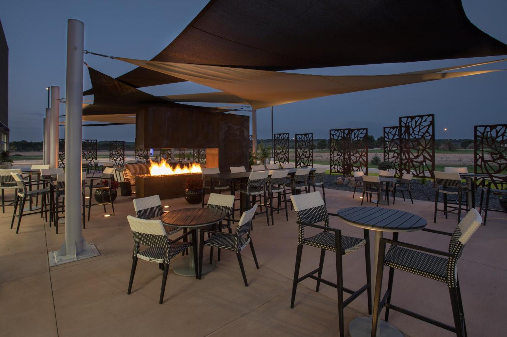 Holiday Inn Express & Suites Sioux City North - Event Center By Ihg Dakota Dunes Esterno foto