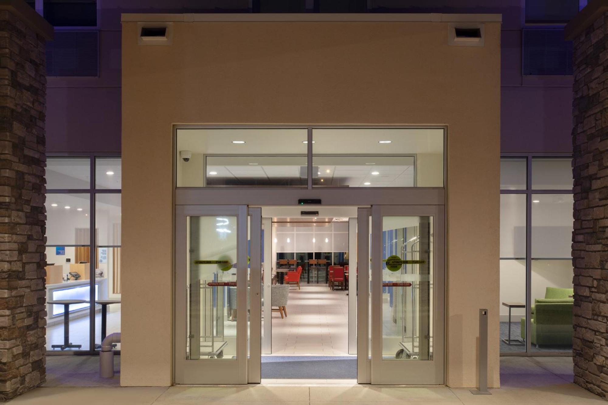 Holiday Inn Express & Suites Sioux City North - Event Center By Ihg Dakota Dunes Esterno foto